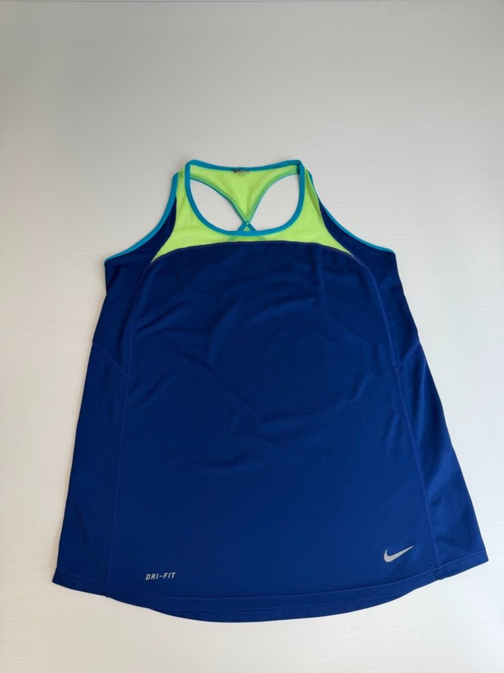 Nike Shirt Women Medium Dri Fit Swoosh Tank Top Racerback Train Work Run Gym Go